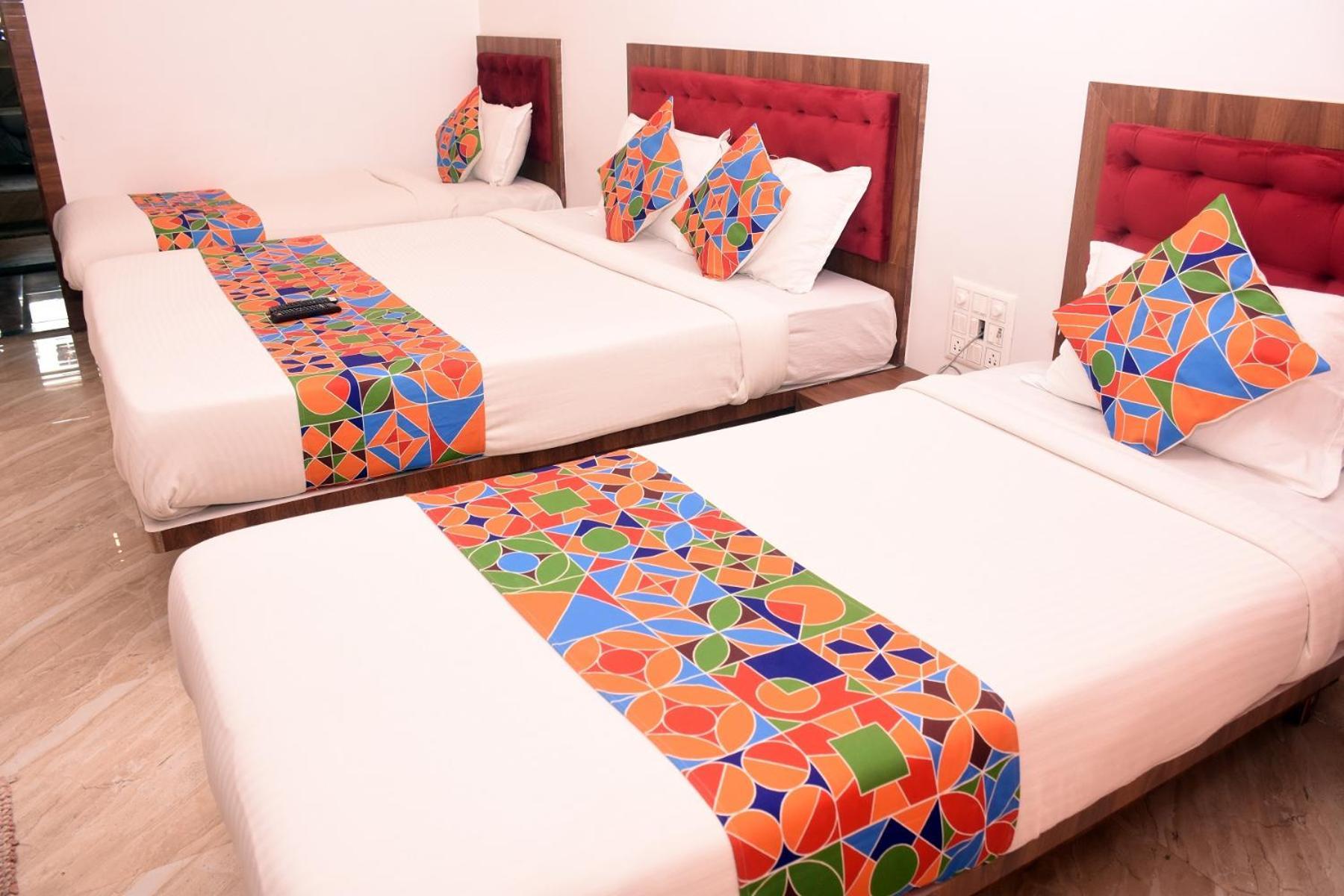 מומביי Hotel Aga Begs מראה חיצוני תמונה
